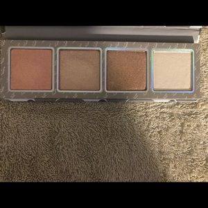 Kylie Cosmetics highlight palette
